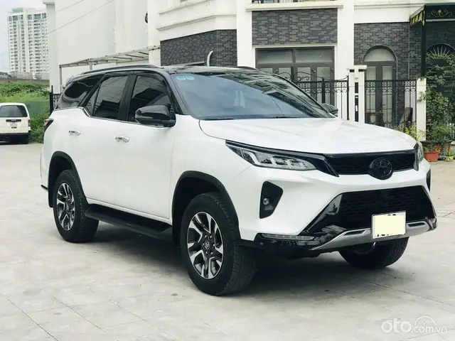 Toyota Land Cruiser Prado: Sang Trọng, Đẳng Cấp Và Quyền Uy