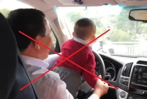 Hành Vi Lái Xe Cho Trẻ Em Ngồi Cùng Tiềm Ẩn Rất Nhiều Nguy Hiểm