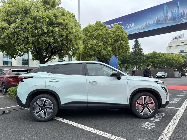 Mẫu Xe Trung Quốc Ra Mắt Việt Nam Chỉ Trong 1 Tuần- Ảnh 3.