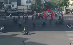 Tông Xe Khi Chở Con Gái Đi Khám Bệnh, Hai Vợ Chồng Thiệt Mạng