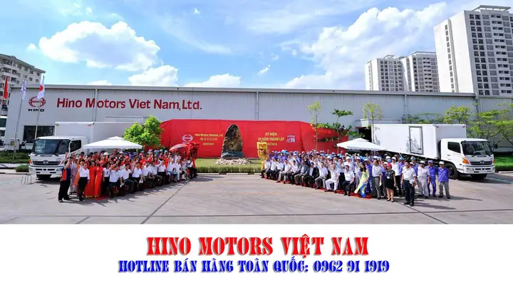 Xe Ô Tô Tưới Nhựa