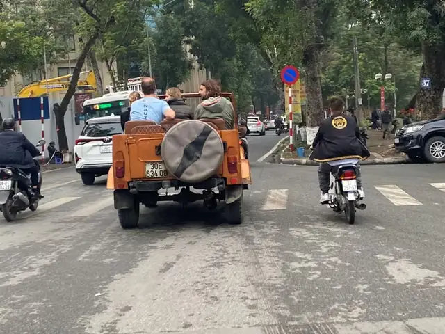 Giá Vé Mỗi Vòng Xe Là Hơn 1,1 Triệu Đồng/người