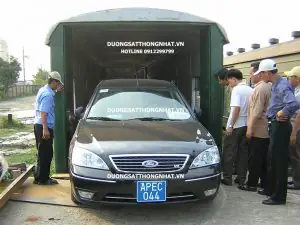 Xe Ô Tô Vận Chuyển Tới Kho