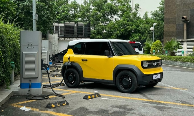 So sánh chi phí sạc VF 3 tại nhà và trạm sạc công cộng VinFast