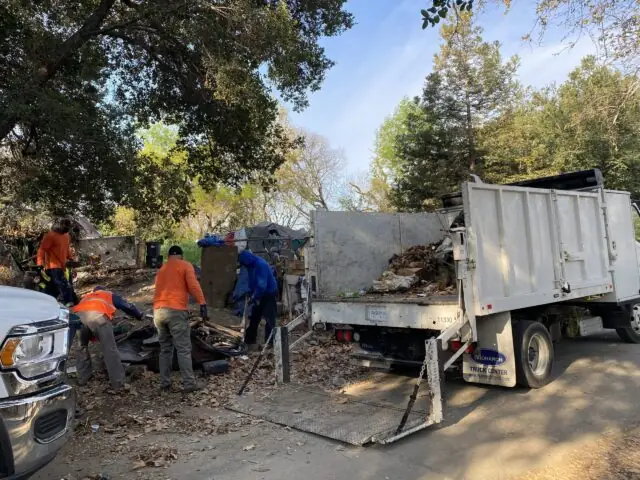 Quy Định Pháp Luật Về Quyền Sở Hữu Và Đứng Tên Xe Ô Tô Cá Nhân