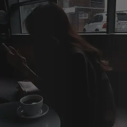 Ảnh Avatar Nữ Siêu Deep: Phản Chiếu Sự Nhạy Cảm Sâu Sắc