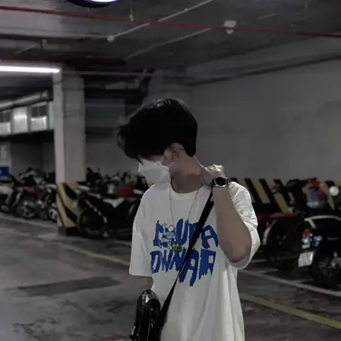 Ảnh Avatar Nam Buồn: Thể Hiện Sự Kiềm Nén Và Nội Tâm