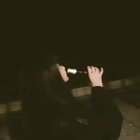 Hình Ảnh Thể Hiện Tâm Trạng Chung Và Tính Biểu Tượng