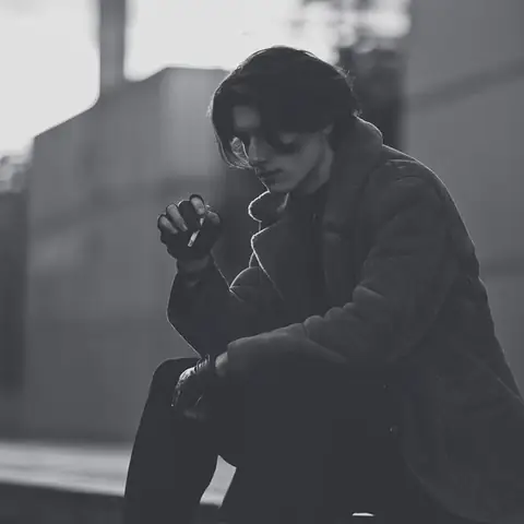 Ảnh Avatar Nam Buồn: Thể Hiện Sự Kiềm Nén Và Nội Tâm