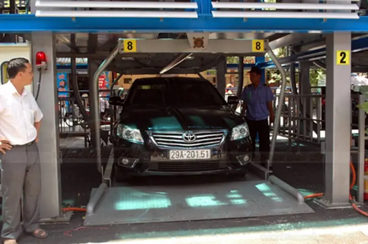 Bãi Đỗ Xe Tự Động – 32 Nguyễn Công Trứ.