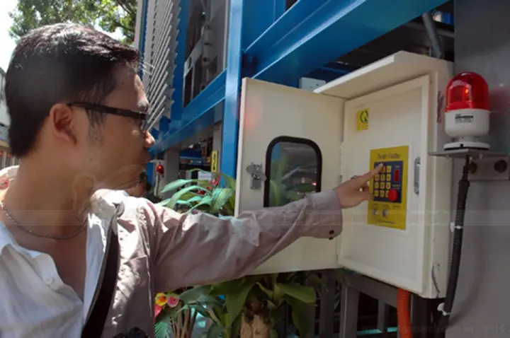 Bãi Đỗ Xe Tự Động – 32 Nguyễn Công Trứ.