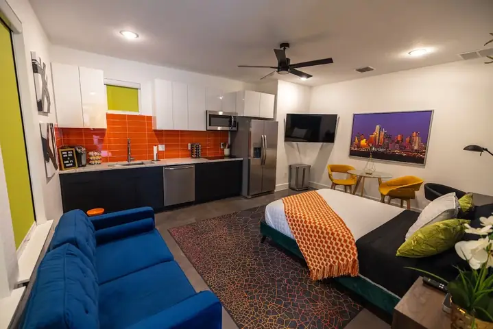 Các Loại Hình Dịch Vụ Chính