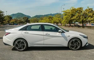 Bảng Giá Xe Ô Tô Elantra