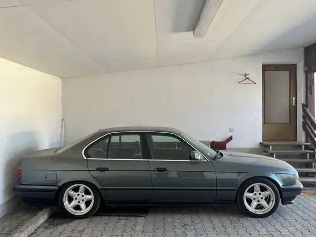 Bánh Xe Ô Tô Cũ: Kinh Nghiệm Mua Bán, Đánh Giá Chất Lượng Và Cách Bảo Quản