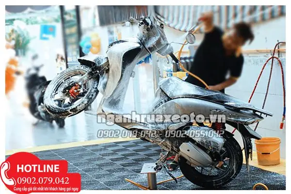 Ben Nâng Rửa Xe Máy