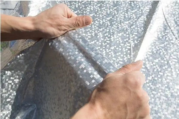 ✅những Ưu Điểm Vượt Trội Của Bạt Che Nóc Xe Hơi