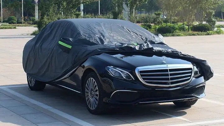 Bạt Phủ Xe Ô Tô Mercedes Là Gì?