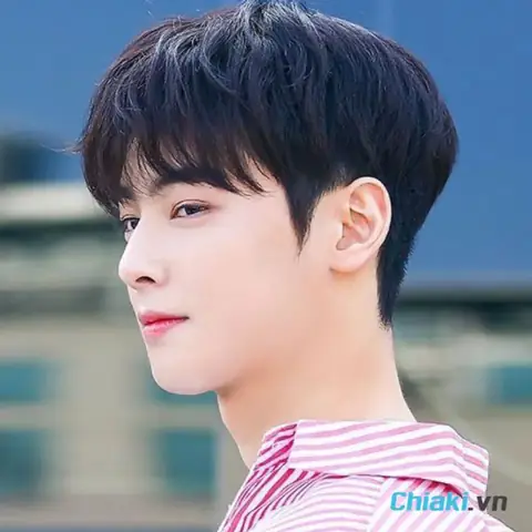 11. Kiểu Tóc Layer Nam Uốn Nhẹ