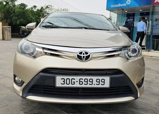 Các Yếu Tố Ảnh Hưởng Đến Giá Bán Xe Ô Tô Biển Số Đẹp Hà Nội Năm 2025