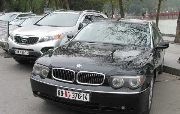 Biển Xe Ngoại Giao Là Gì? Hướng Dẫn Nhận Biết Và Những Lưu Ý Khi Tham Gia Giao Thông