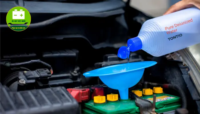 Ắc Quy Nước Cho Xe Ô Tô