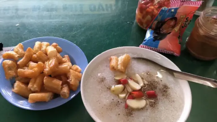 Cháo 37 – 327 Hoàng Quốc Việt: Cháo Truyền Thống Ấm Bụng