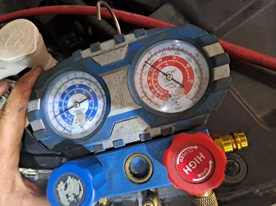 Bơm (nạp) Ga Điều Hòa Ô Tô Như Nào Là Đủ?