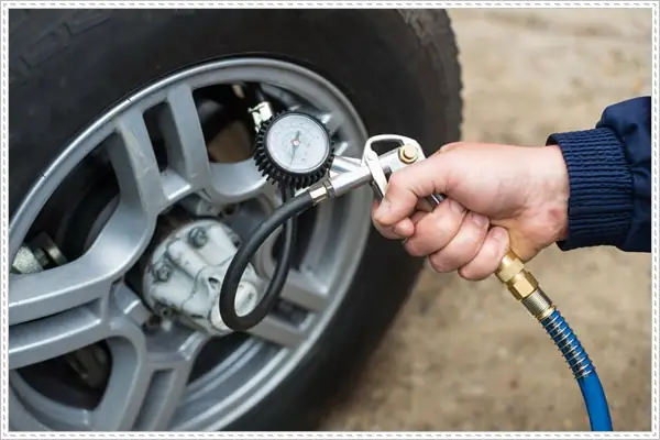 Bơm Lốp Xe Ô Tô Accent Bao Nhiêu Kg Là Đúng Chuẩn?