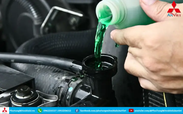 Bước 6: Xả Khí Khỏi Hệ Thống Làm Mát