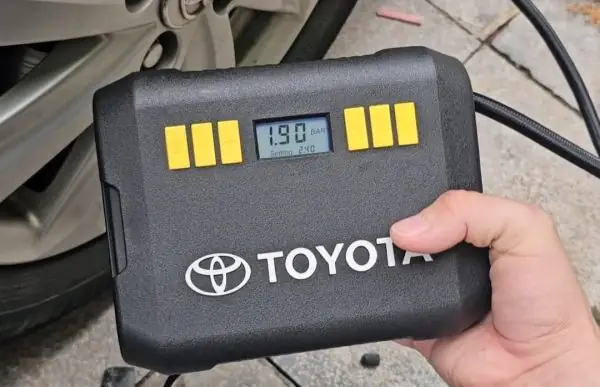 Hình Ảnh Bơm Điện Chính Hãng Toyota