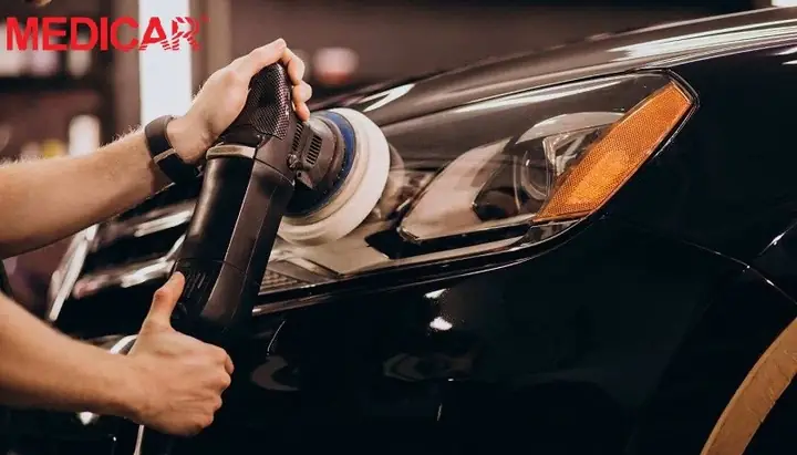 Đánh Bóng Đèn Xe Ô Tô Tại Gara