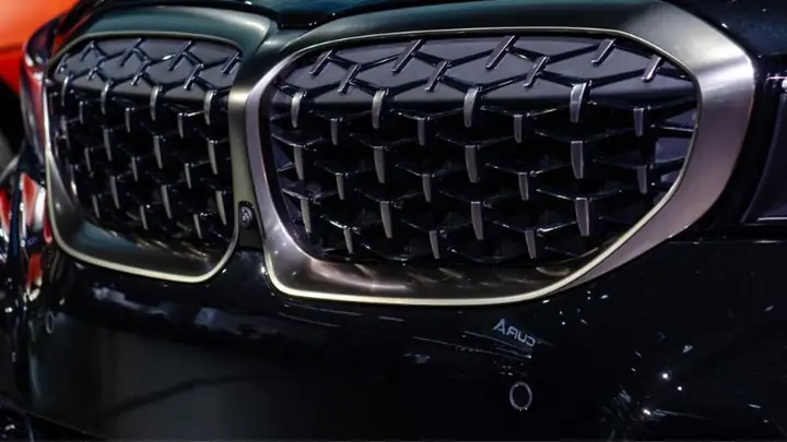 Những Lưu Ý Quan Trọng Khi Độ Mặt Ca Lăng Xe Ô Tô Là Gì?