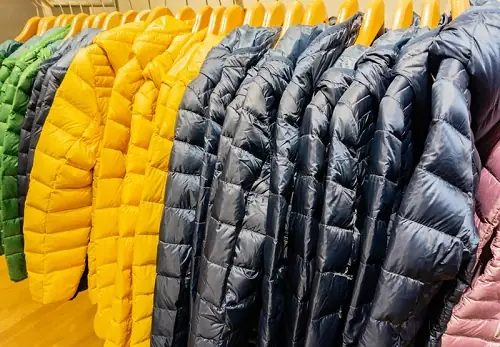 Các Đồ Hợp Để Trên Xe Ô Tô