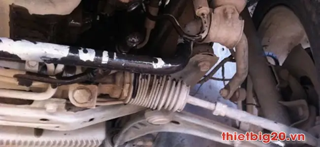 Dấu Hiệu Hỏng Giảm Xóc Ô Tô Mà Bạn Phải Biết: