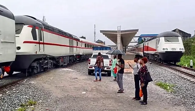 Các Loại Ghế Cao Phục Vụ Sơn Xe Ô Tô: Phân Tích Chi Tiết Và Lựa Chọn Phù Hợp