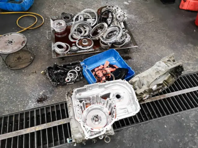 Các Bộ Phận Khác