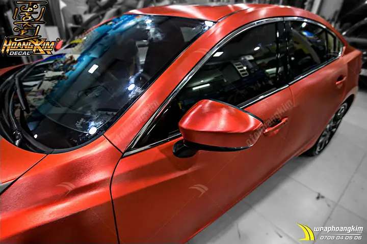 Dán Đổi Màu Đỏ Cam Nhôm Xước Mazda 6