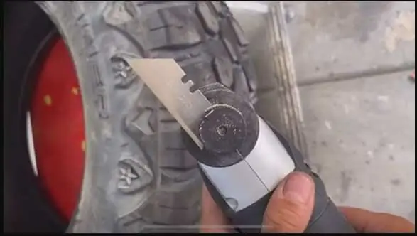 Cách Cắt Đôi Lốp Xe Ô Tô An Toàn, Hiệu Quả Tại Nhà