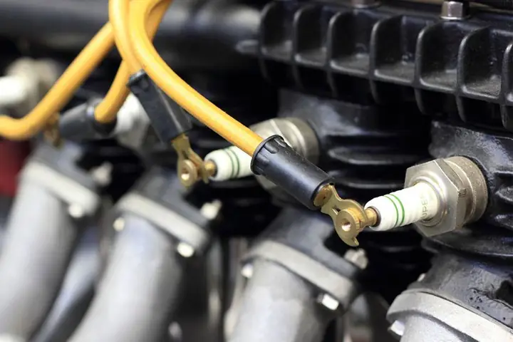 Hệ Thống Đánh Lửa Bị Chậm Khiến Nhiên Liệu Phun Ra Nhiều Hơn Gây Lãng Phí