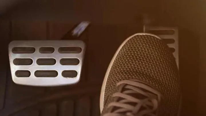 Van Tuần Hoàn Khí Thải Bị Kẹt