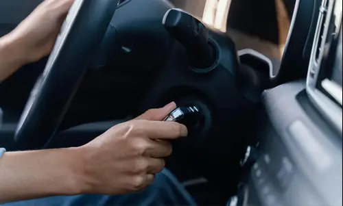 Cách Khởi Động Xe Ô Tô Số Sàn