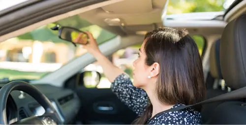 Chuẩn Bị Vị Trí Lái Trước Khi Khởi Động Xe Ô Tô