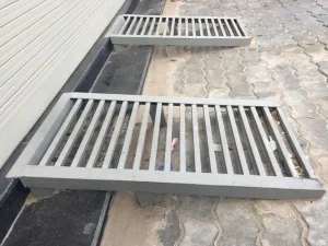 Làm Cầu Xe Cho Ô Tô Vào Nhà Bằng Cầu Sắt Hàn Thủ Công.