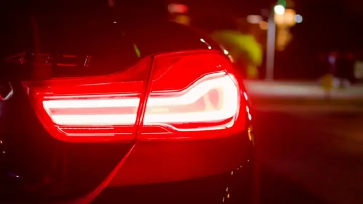 Hướng Dẫn Cách Lùi Xe Lên Dốc