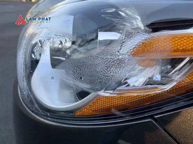 Đèn Pha Bị Ố Vàng Hoặc Đọng Hơi Nước