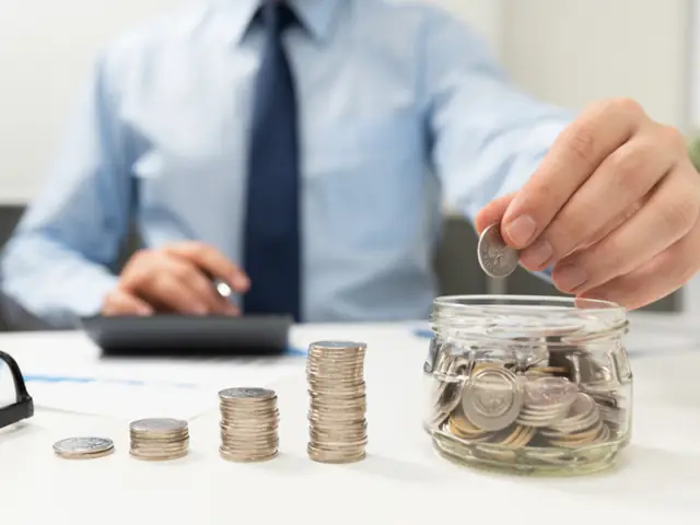 Bước 1: Xác Định Nguồn Thu Nhập Và Rà Soát Chi Tiêu