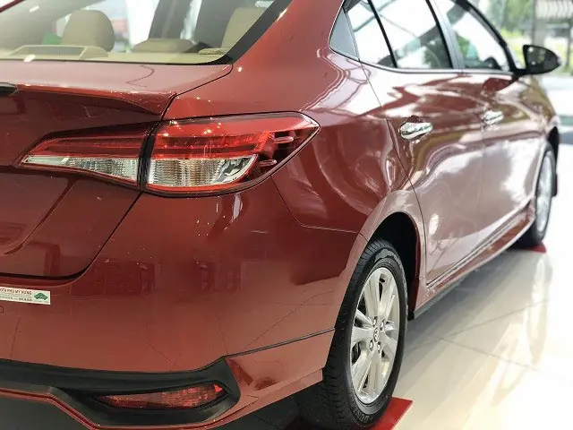 Quy Định Về Sử Dụng Đèn Cảnh Báo Và Đèn Hậu Ban Đêm.