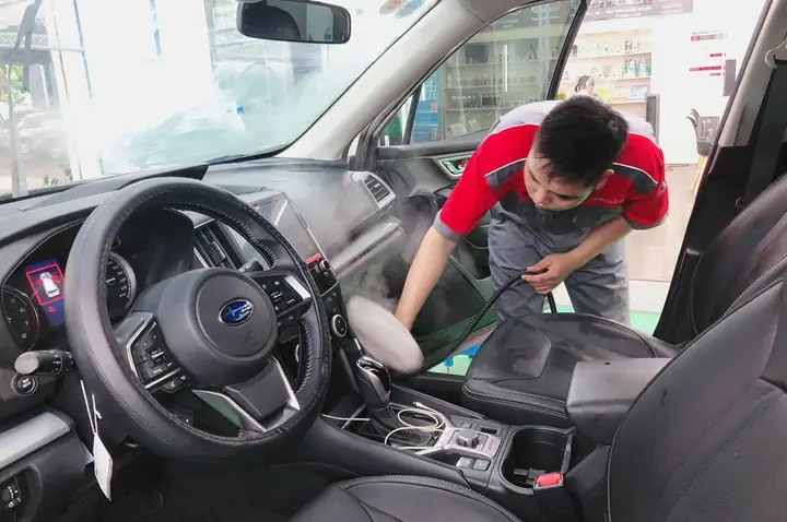 Cách Sử Dụng Xe Ô Tô Mới Bền Đẹp Là Vệ Sinh Xe Thường Xuyên