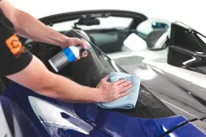 Sử Dụng Tẩy Ố Kính Ô Tô Các Chất Tẩy Rửa Mạnh