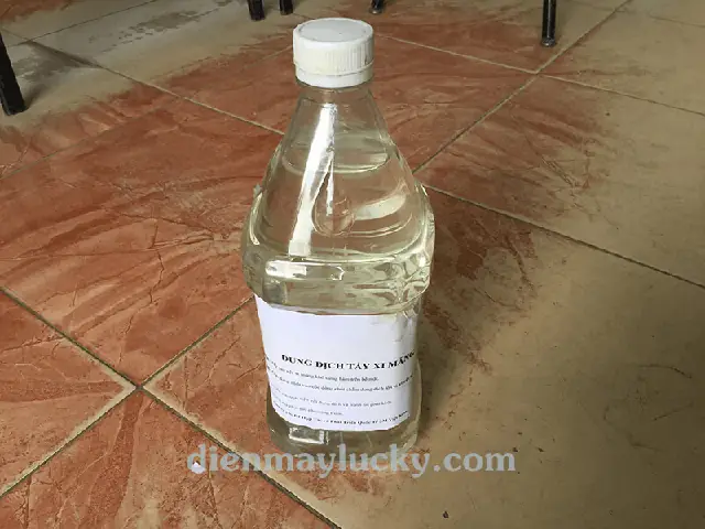 Dùng Dung Dịch Tẩy Xi Măng Chuyên Dụng